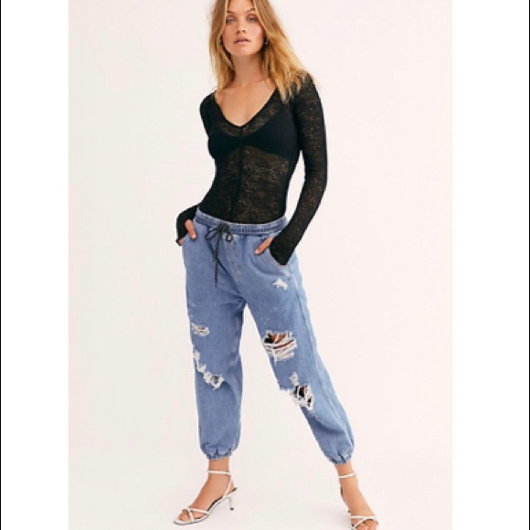 Free People Denim - FREE PEOPLE Sloane Destructed Joggers NWT M BL